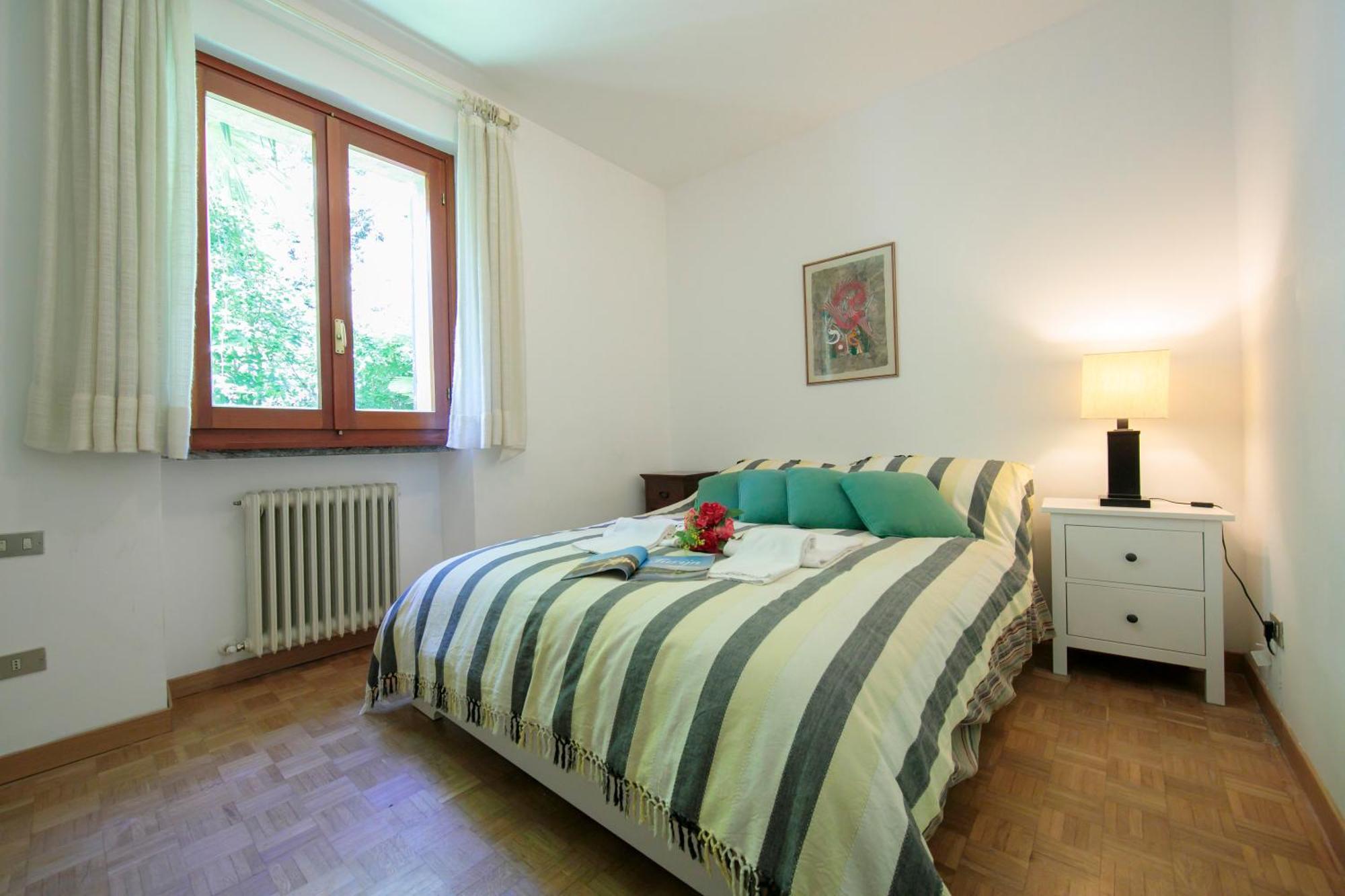 Bella Menaggio Terrazzo Apartment ภายนอก รูปภาพ